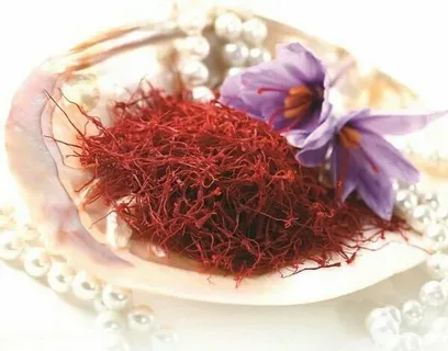 زعفران نیم گرمی انتخابی اقتصادی و با کیفیت بالا 5